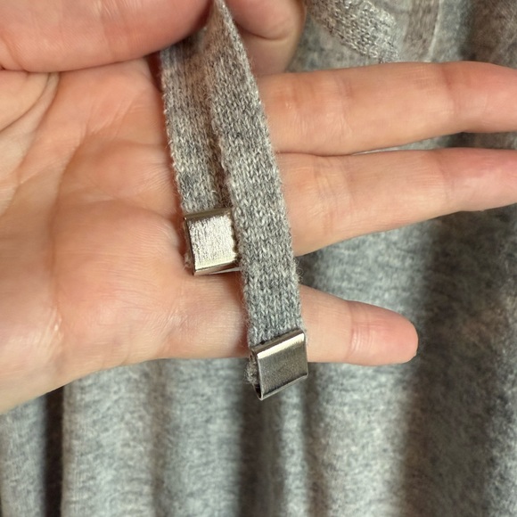 Gray Italian-Made Wool and Cashmere Hooded Sweater - Picture 6 of 8